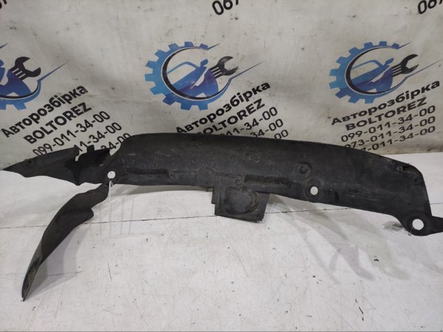 Підкрилок передній лівий 8200699690 RENAULT