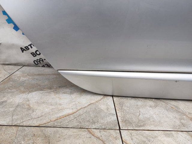 Двері задні в зборі 821004555R RENAULT