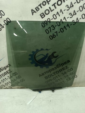 Скло задньої двері лівої 82301EB305 NISSAN