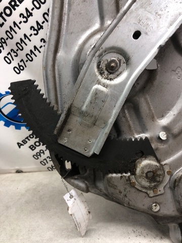Склопідйомник передньої правої двері 8240626000 HYUNDAI