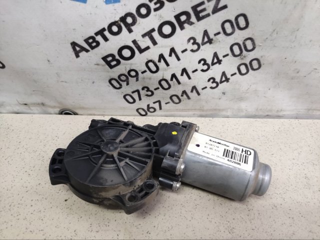 Мотор склопідйомника дверей задніх, правих 834602H000 HYUNDAI