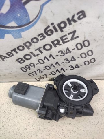 Моторчик склопідйомника двері задніх, правих 834602T000 HYUNDAI