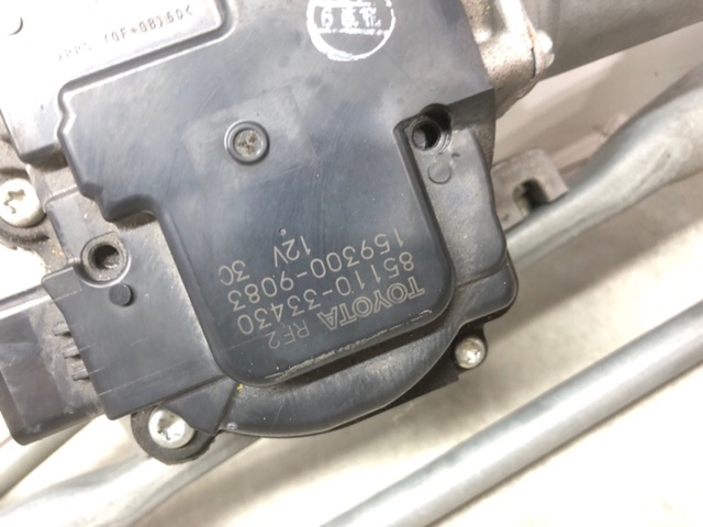 Мотор склоочисника скла (трапеції) 8511033430 TOYOTA