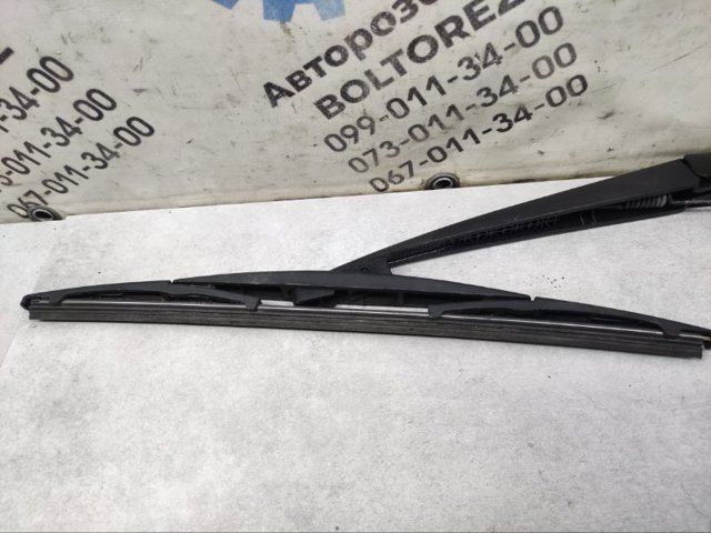 Важіль-поводок двірника заднього скла 86532SC080 SUBARU