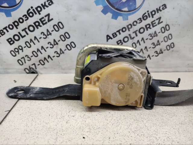 Ремені безпеки 868848H710 NISSAN
