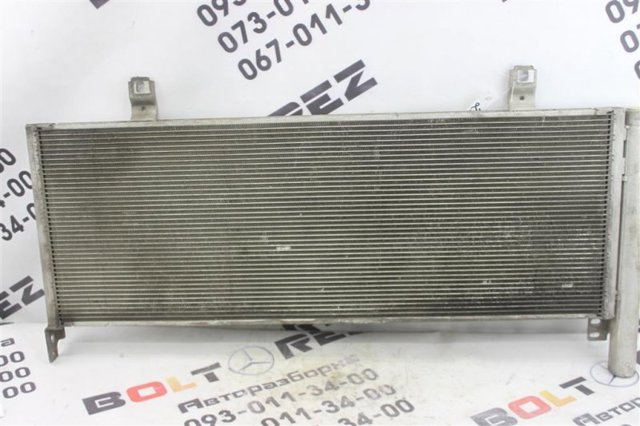 Радіатор кондиціонера 884A033020 TOYOTA
