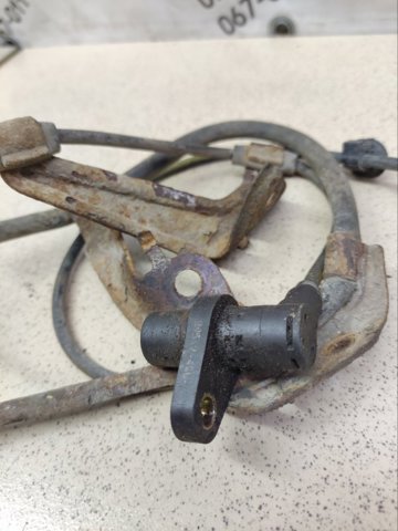 Сенсор АБС 8954242040 TOYOTA