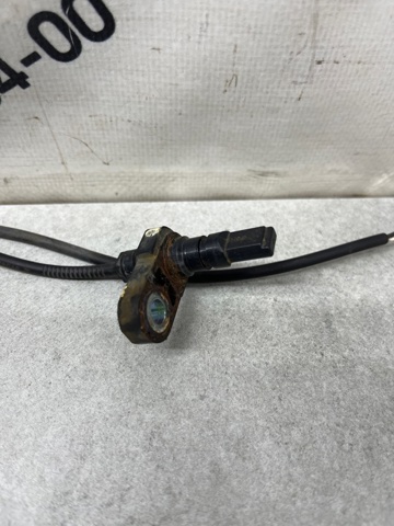 Датчик АБС (ABC) передній, правий 8954242050 TOYOTA