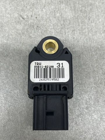 Датчик Ейрбег передній 8983102100 TOYOTA