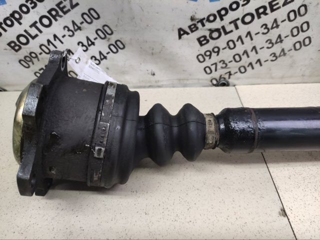 Піввісь передня ліва 8D0407271CL VAG