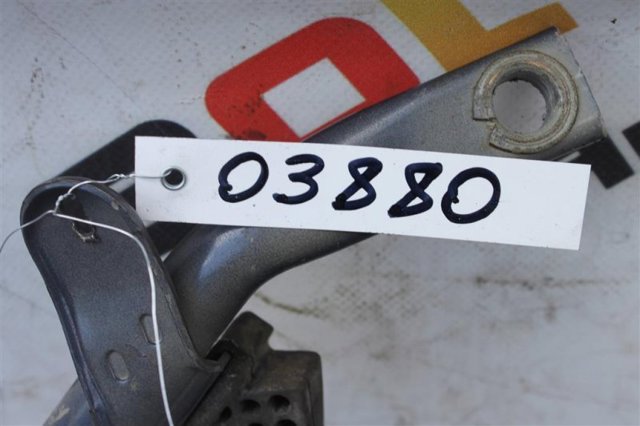 Шарнір кришки багажника 90463713 OPEL