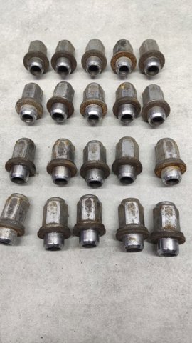 Гайка кріплення колеса 9094201058 TOYOTA