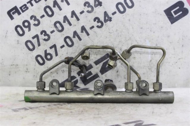 Рампа форсунок системи упорскування палива 9640387980 PEUGEOT