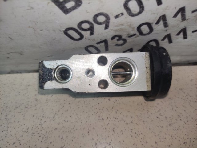 Клапан TRV, кондиціонера 9760426000 HYUNDAI