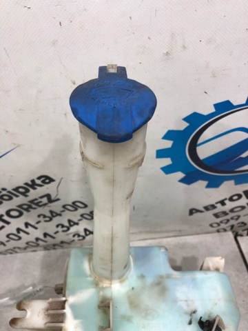 Бачок омивача скла 986102L100 HYUNDAI