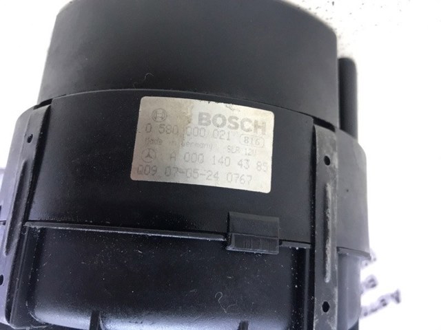 Насос повітряний A0001404385 MERCEDES