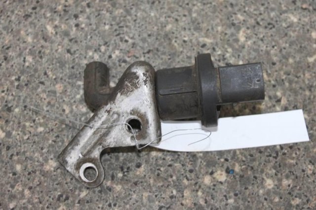 Клапан EGR рециркуляції газів A0004764532 MERCEDES