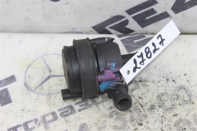 Помпа охолодження A0005000686 MERCEDES