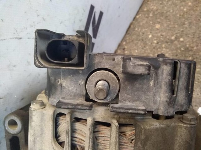 Авто генератор A0009063722 MERCEDES