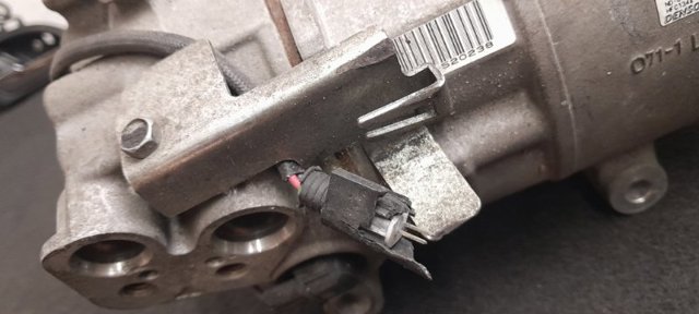 Компресор кондиціонера A0012309011 MERCEDES