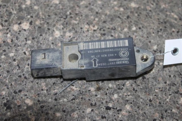 Датчик подушки безпеки A0028202726 MERCEDES