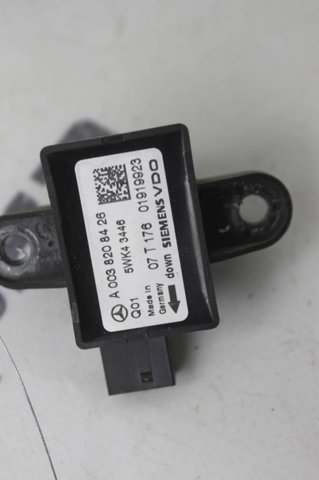 Датчик Ейрбег передній A0038208426 MERCEDES