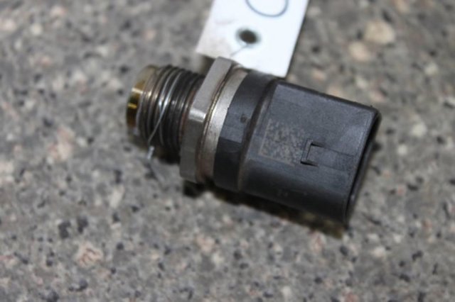 Манометри A0061533328 MERCEDES