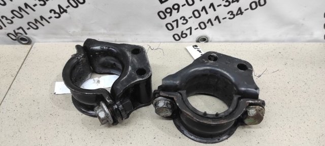 Подушка стабілізатора передня A1643231185 MERCEDES