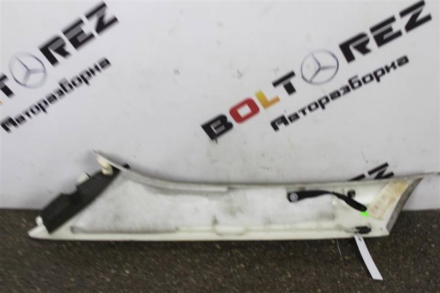 Переднє скло A1646900826 MERCEDES