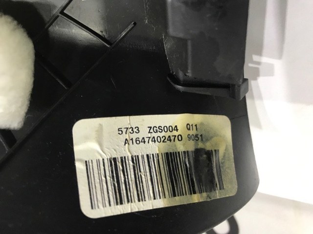 Оббивка багажника A1647402470 MERCEDES