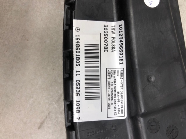 Подушка безпеки AIRBAG спинки сидіння, правого A1648601805 MERCEDES