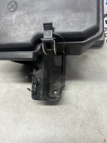 Корпус блока запобіжників A1665400224 MERCEDES