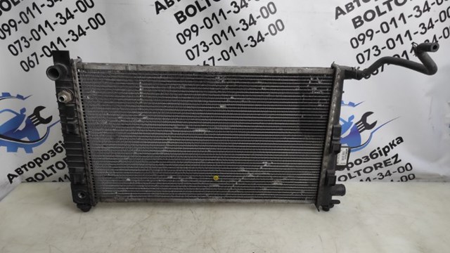 Радиатор охлаждения двигателя a1685001602