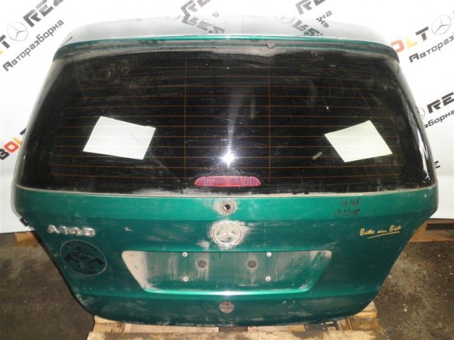 Скло двері задка A1687400457 MERCEDES