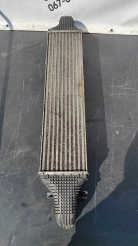 Охолоджувач наддувочного повітря A2045000200 MERCEDES