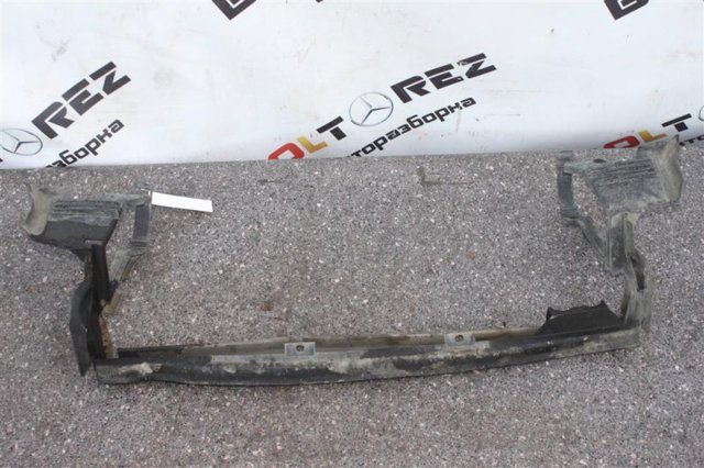 Дифузор радіатора охолодження, нижній A2115050630 MERCEDES