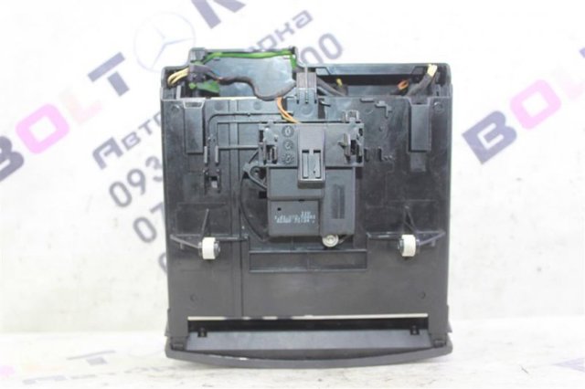 Кнопка включення аварійного сигналу A2116800552 MERCEDES