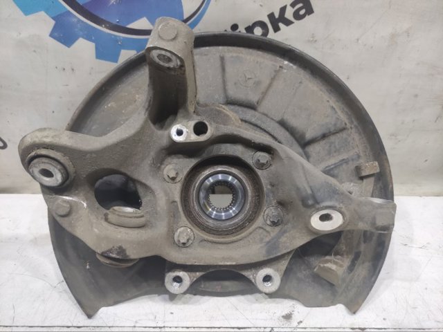 Кулак поворотний правий A2123500241 MERCEDES