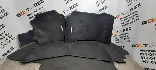 Комплект гумових килимків A21268088019J74 MERCEDES