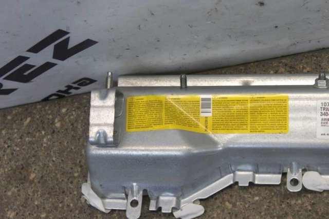 Подушка Айрбег водія захисту колін A2128601002 MERCEDES