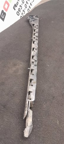 Напрямна заднього бампера, права A2128850863 MERCEDES