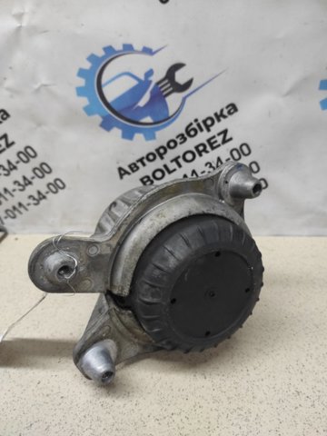 Ліва подушка двигуна A2132400500 MERCEDES
