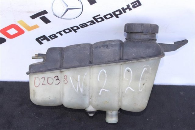 Водяний бачок системи охолодження A2205000049 MERCEDES