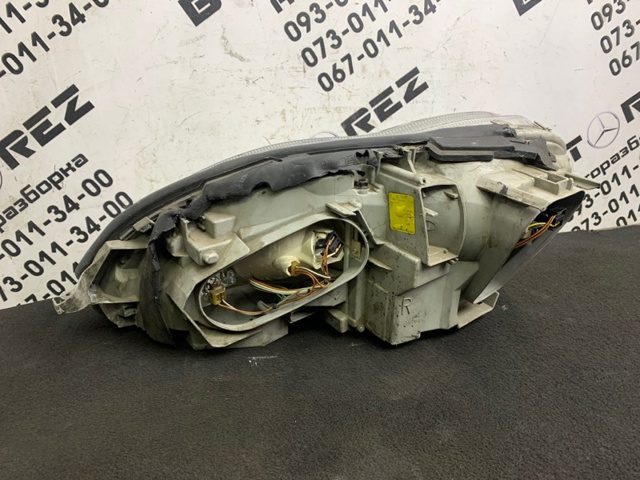 Основна фара - вставка A2208200861 MERCEDES