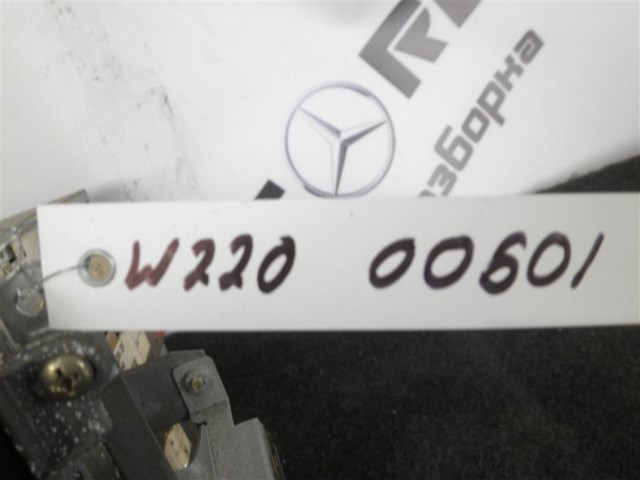 Магнітола A2208203789 MERCEDES