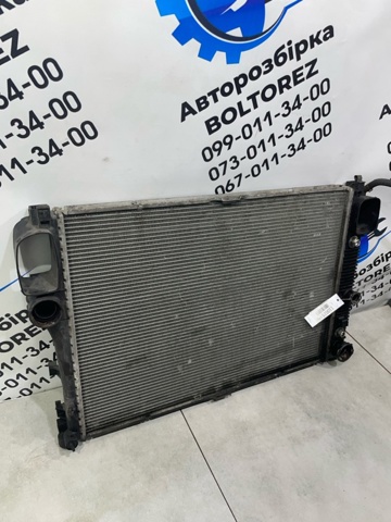Радіатор двигуна A2215003103 MERCEDES