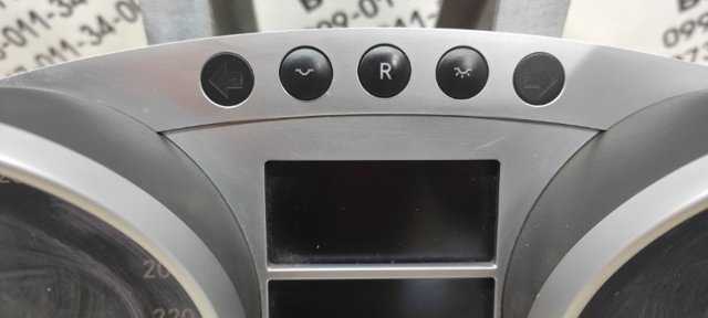 Приладова дошка-щиток приладів A2514405211 MERCEDES