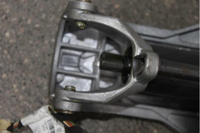 Колонка рульового управління A2514600716 MERCEDES