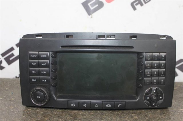 Магнітола A2518200979 MERCEDES