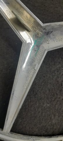 Фірмовий значок решітки радіатора A2518880086 MERCEDES